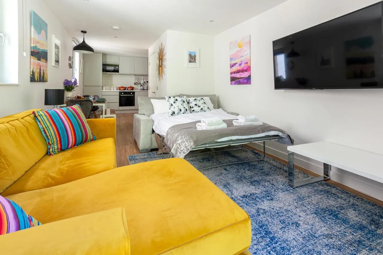 Castle View Luxury 1 Bed Flat Apartment Edinburgh