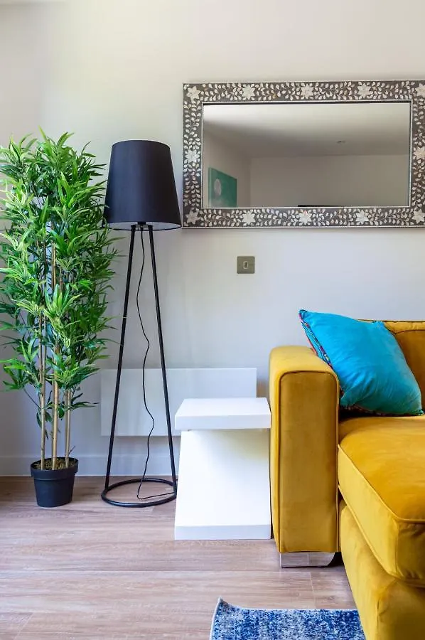 Castle View Luxury 1 Bed Flat Apartment Edinburgh United Kingdom